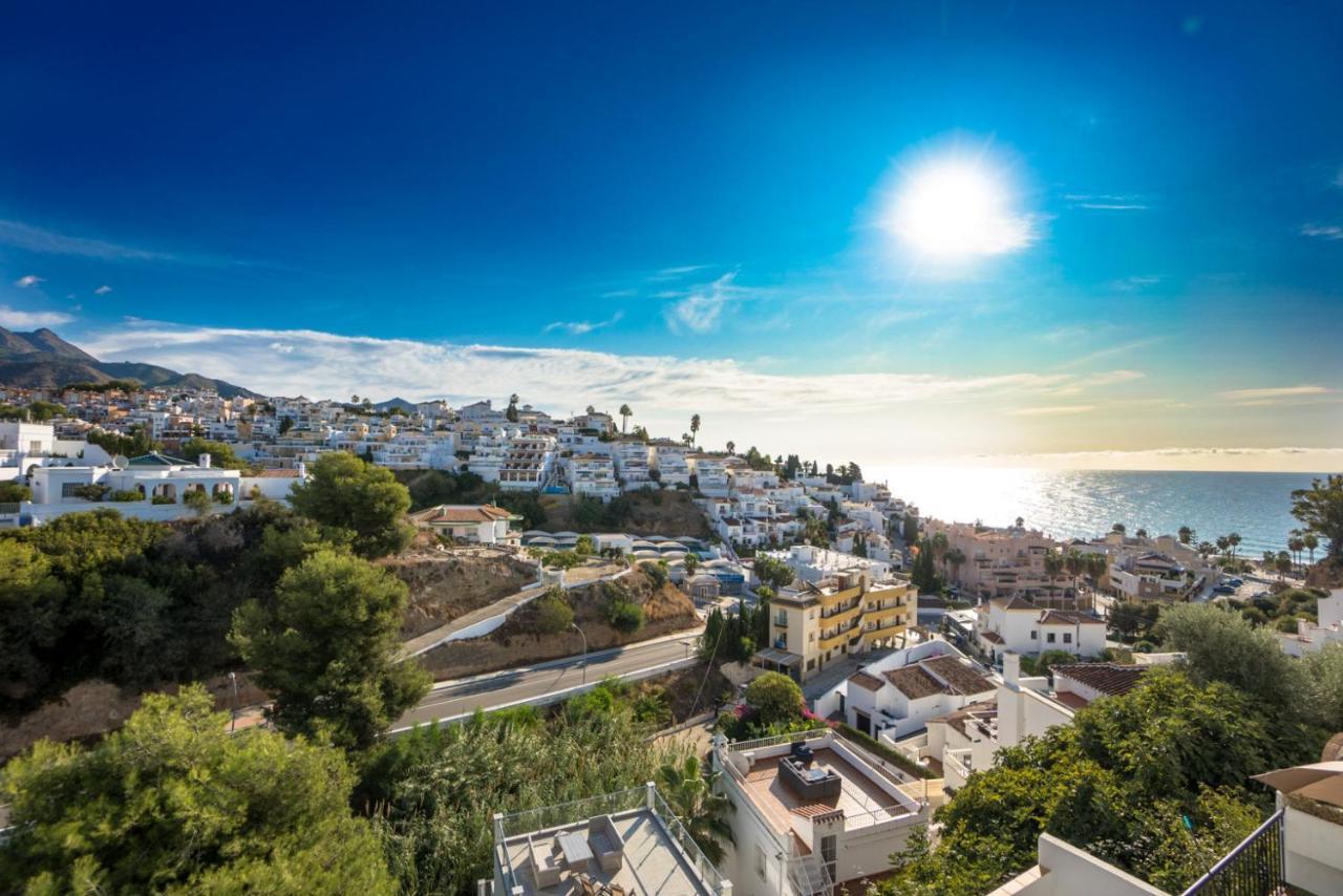 Hacienda 19 Menyber Leilighet Nerja Eksteriør bilde