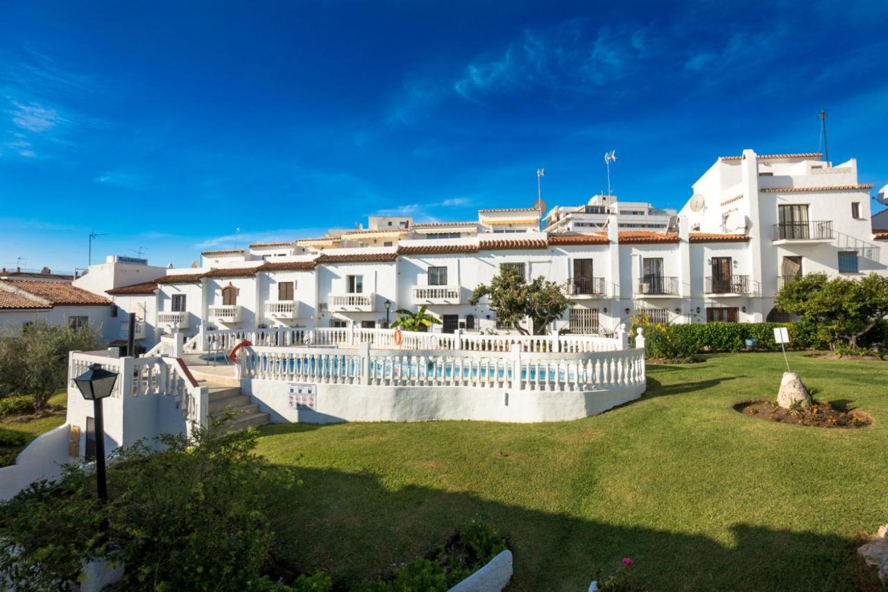 Hacienda 19 Menyber Leilighet Nerja Eksteriør bilde